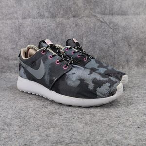 Nike Shoes Womens 7.5 Sneakers Athletic Roshe Run Print Lifestyle Active Comfort